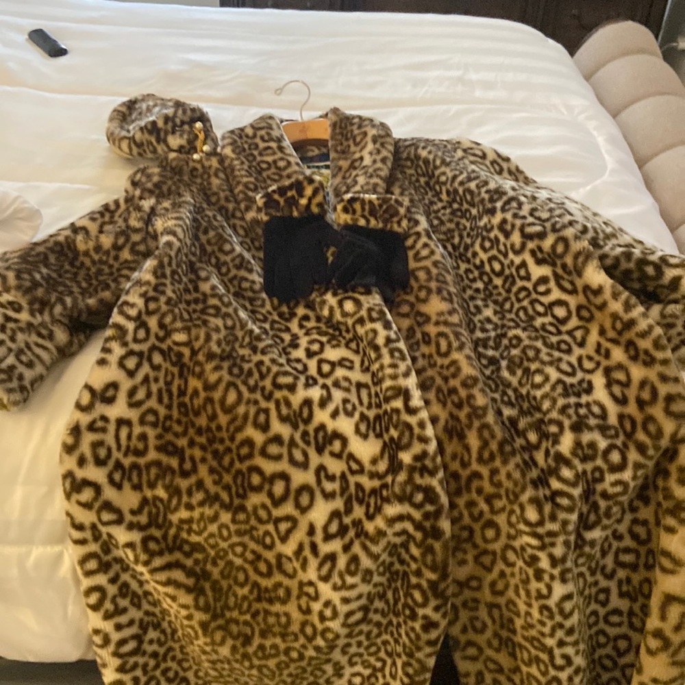Full length animal mink real please see all pictures No Tears No closure clips